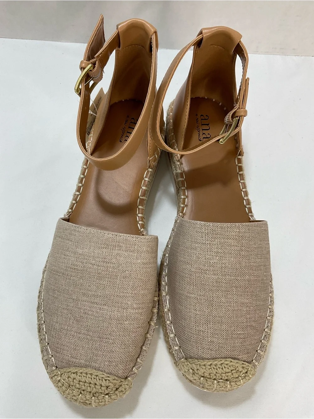 a.n.a lightweight canvas